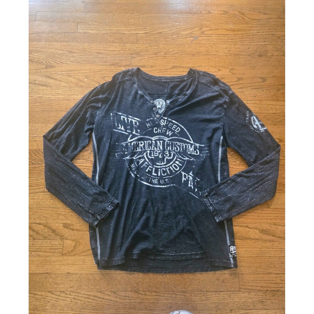 Affliction Men's Long Sleeve Graphic Print V-Neck T-Shirt Black Distressed Y2K